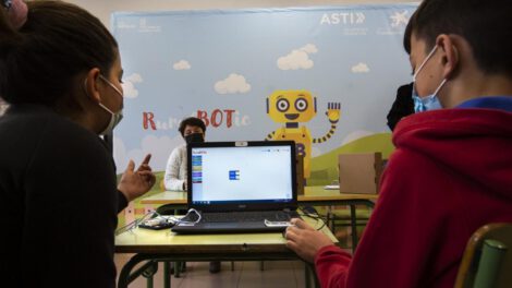 Regulación de la IA generativa en escuelas