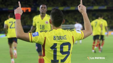 Santos Borré le da el triunfo a Colombia ante Venezuela