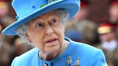 Realeza británica conmemora el primer aniversario de la muerte de Isabel II