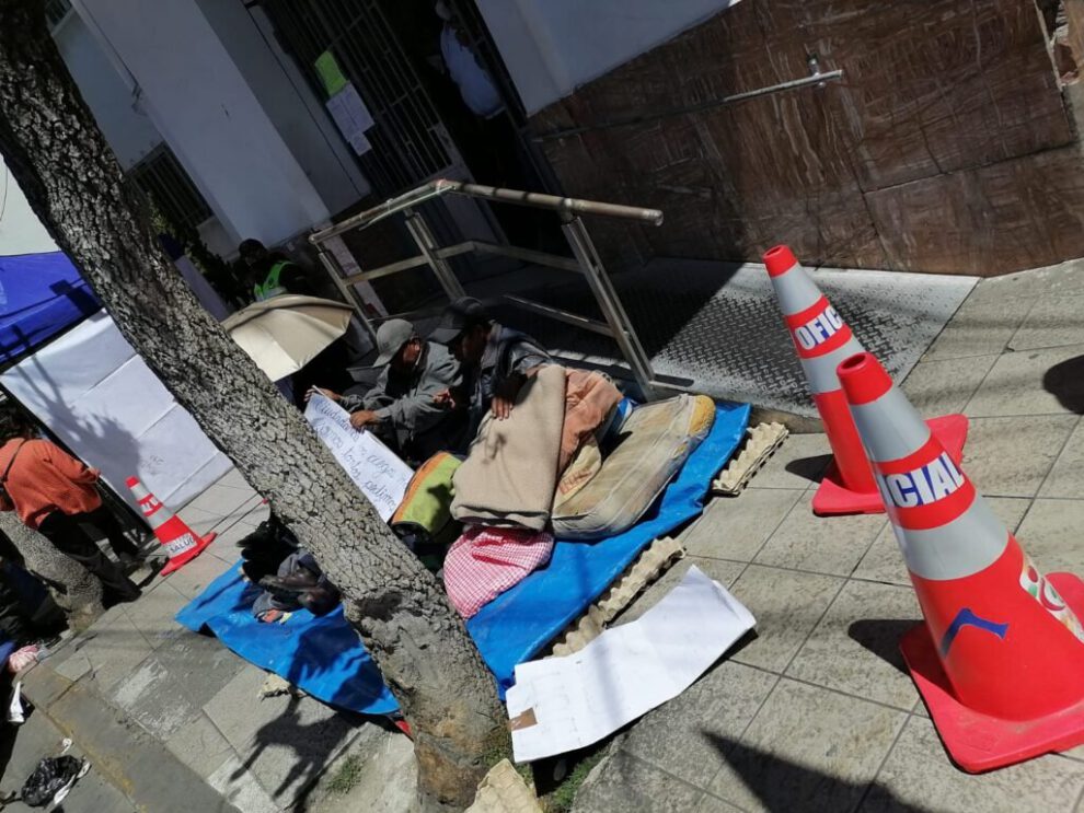 Huelga de hambre en el Instituto Boliviano de la Ceguera
