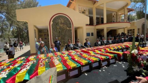 Héroes de la Guerra del Chaco son trasladados con honor
