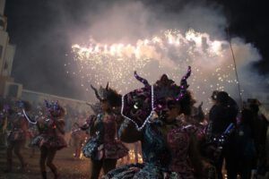 La Diablada de Fuego brilla en espectacular demostración