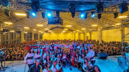 Público disfruta del concierto de José Andrëa