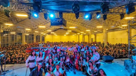 Público disfruta del concierto de José Andrëa