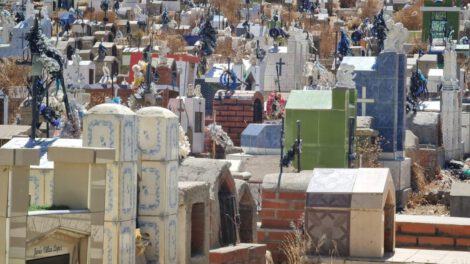 Profanación de tumba en el Cementerio de Iroco