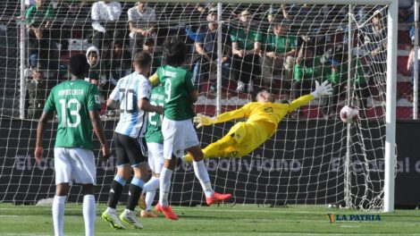 La acción del gol de Nicolás Tagliafico en Argentina vs Bolivia
