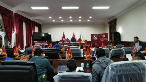 Sesión para aprobar Presupuesto Gobernación Oruro