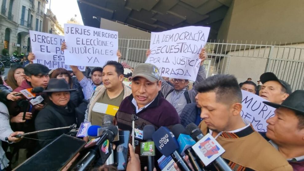 Ley de elecciones judiciales y medidas de presión de la Csutcb