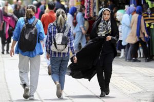 Rebelión en Irán sobre el uso obligatorio del hijab