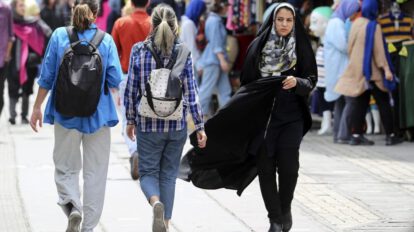 Rebelión en Irán sobre el uso obligatorio del hijab