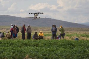 Ingeniera agrónoma indígena mejora la agricultura boliviana con drones