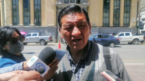 Reordenamiento vehicular Oruro solicitado por Abdón Veliz