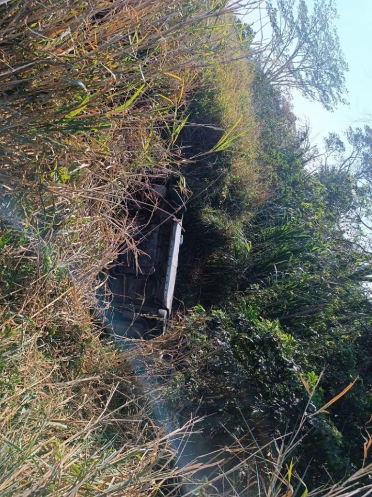 Accidente de tránsito en Santa Cruz dejando siete heridos