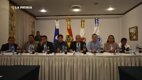 La reunión del Consejo Superior sobre el fútbol boliviano