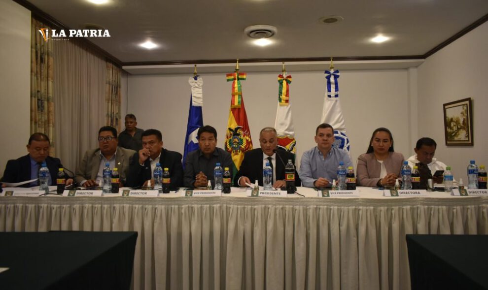 La reunión del Consejo Superior sobre el fútbol boliviano
