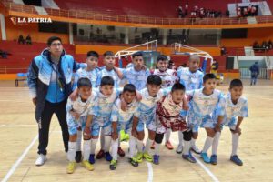 La selección orureña de futsal Sub-12 en el nacional que se realiza en Potosí