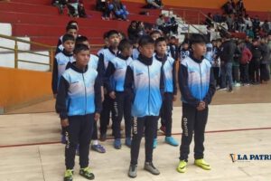Selección orureña Sub-12 de futsal en su lucha por clasificar