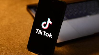 TikTok herramienta IA para identificar contenido generado por IA