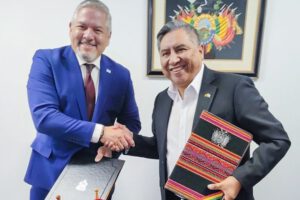 Acuerdo histórico entre Honduras y Bolivia para eliminar visas de viaje
