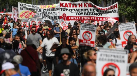 Protestas en Grecia contra reforma que amplía la jornada laboral