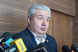 Enrique Urquidi acusa al oficialismo de incumplir consensos
