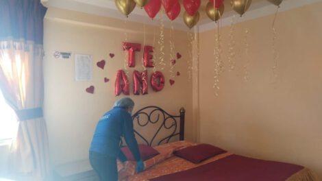 Verificación de alojamientos en el Día del Amor