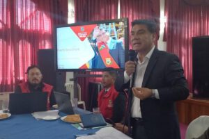 Gobernador presenta carpetas actualizadas del proyecto Puerto Seco