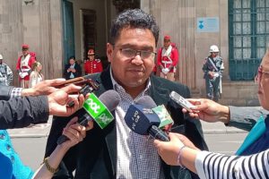 Procurador general del Estado, César Siles, denuncia rechazo al proyecto de ley de imprescriptibilidad contra delitos sexuales