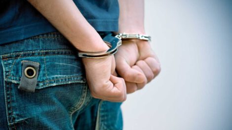 Feminicidio en Omasuyos: sentencia de seis años para adolescente