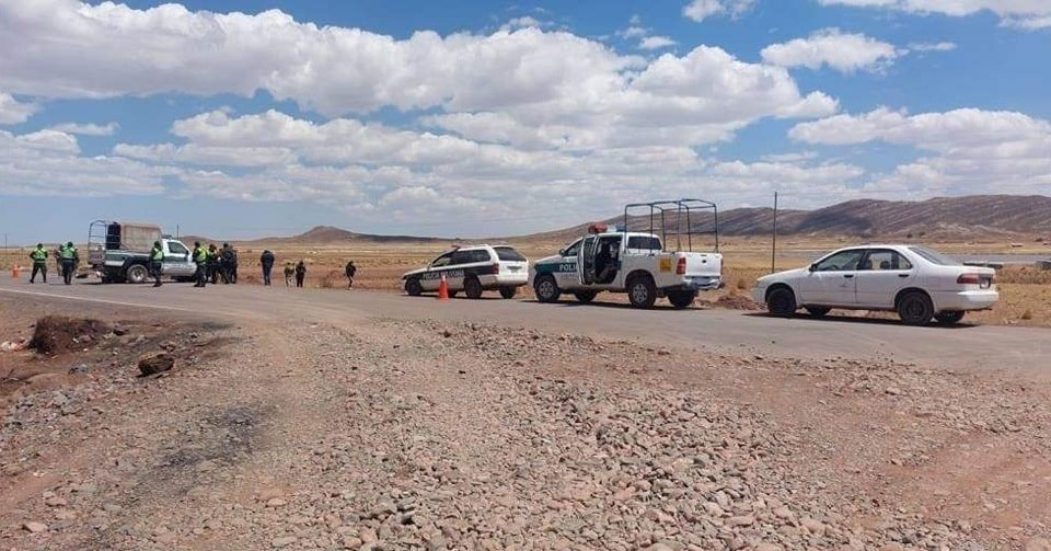 Balacera en Desaguadero: una policía y una mujer pierden la vida en enfrentamiento