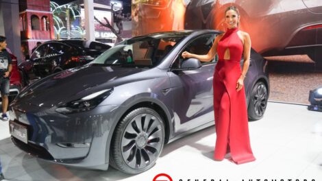 Modelo Y de Tesla en Bolivia