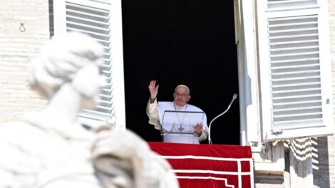 El papa Francisco reivindica el derecho a no migrar
