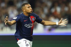 Kylian Mbappé respaldado por el presidente del PSG para el Balón de Oro