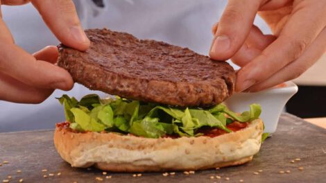 Carne falsa como opción saludable y sostenible