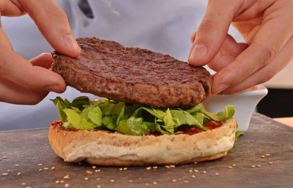 Carne falsa como opción saludable y sostenible