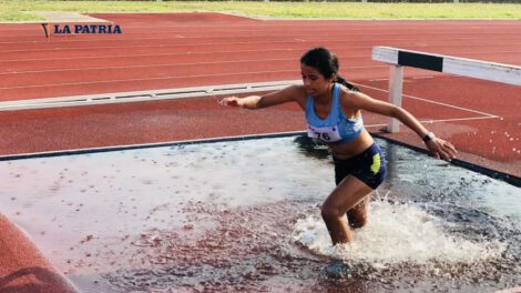Atletas orureños en campeonato U-23 logrando medallas