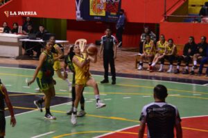 Carl A-Z quiere mantenerse invicto a costa de Tenis La Paz