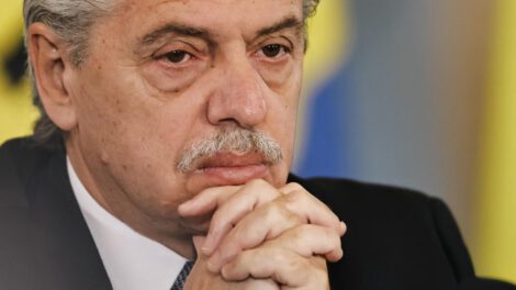 Decreto de jueza Ana María Figueroa firmado por Alberto Fernández