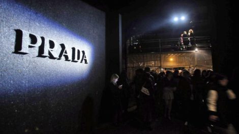 Prada y Axiom Space diseñan trajes espaciales para la misión Artemis III