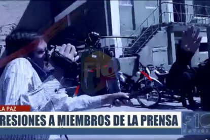 Policía procesado agrede a periodista de F10 Noticias