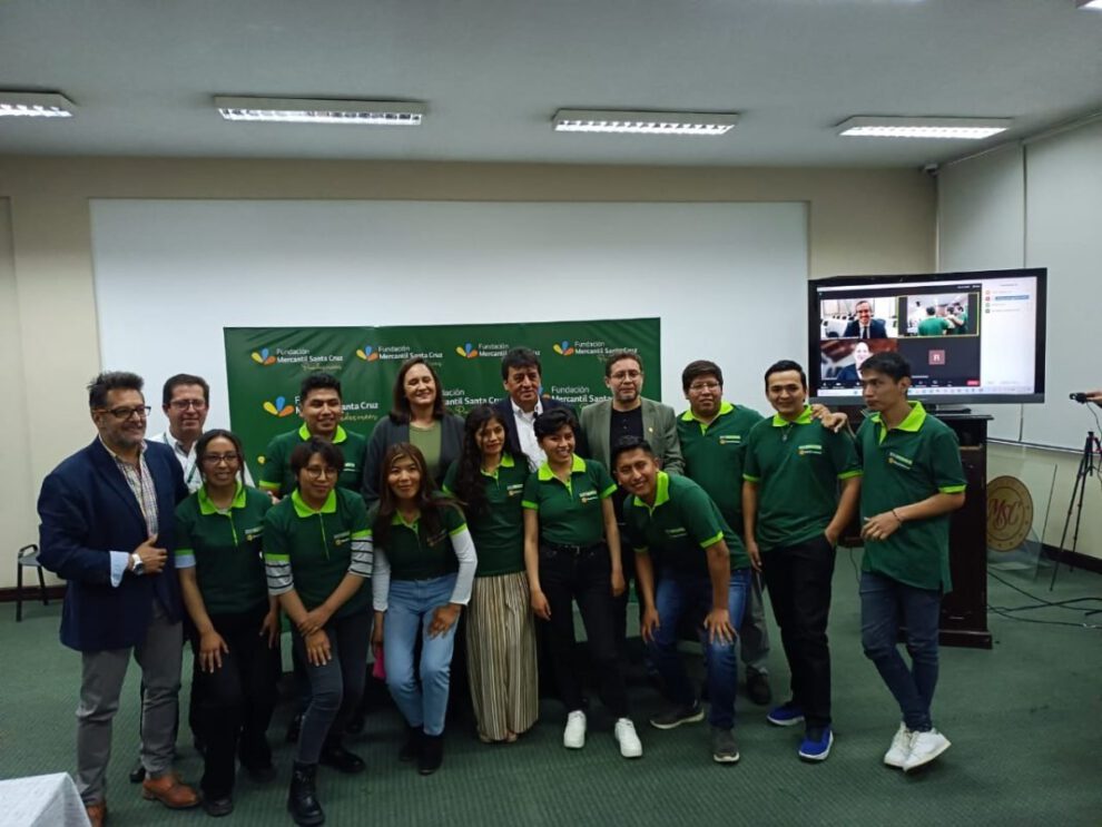 Programa de becas en emprendedurismo para jóvenes de bajos recursos