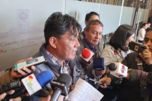 Diputado Héctor Arce defiende la legalidad del congreso