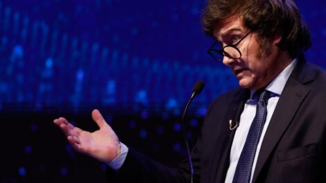 Javier Milei dolarización economía argentina