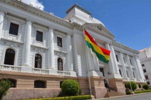 Vacío de poder en el Órgano Judicial propuesto por Carlos Alberto Goitia
