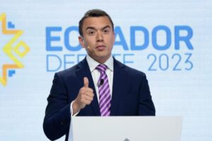 Foto de archivo del candidato presidencial Daniel Noboa durante la campaña electoral en Ecuador