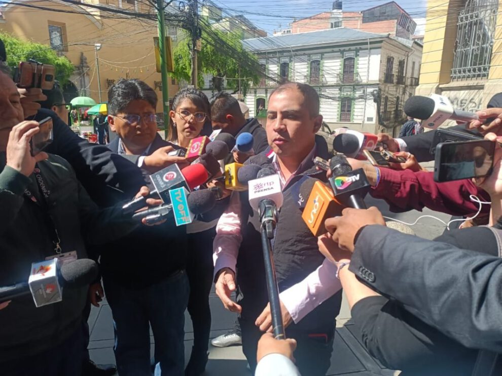 Alberto Astorga advierte consecuencias para quienes favorecen al gobierno en la Asamblea Legislativa