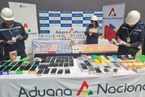 Decomiso de celulares de contrabando en Oruro