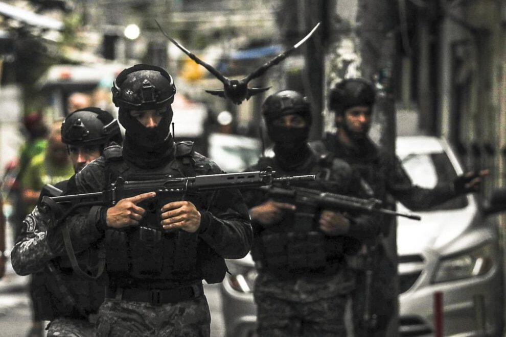 Megaoperativo policial en Río de Janeiro busca atrapar a líderes criminales