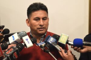 Nueva directiva del MAS con Gualberto Arispe