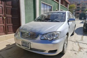 Automóvil robado recuperado en Oruro